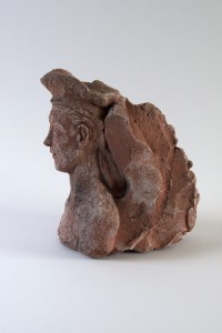 Femme à la chevelure rousse (série des porteurs de sièges), Four à bois, 25 x 17 x 23 cm, 2018